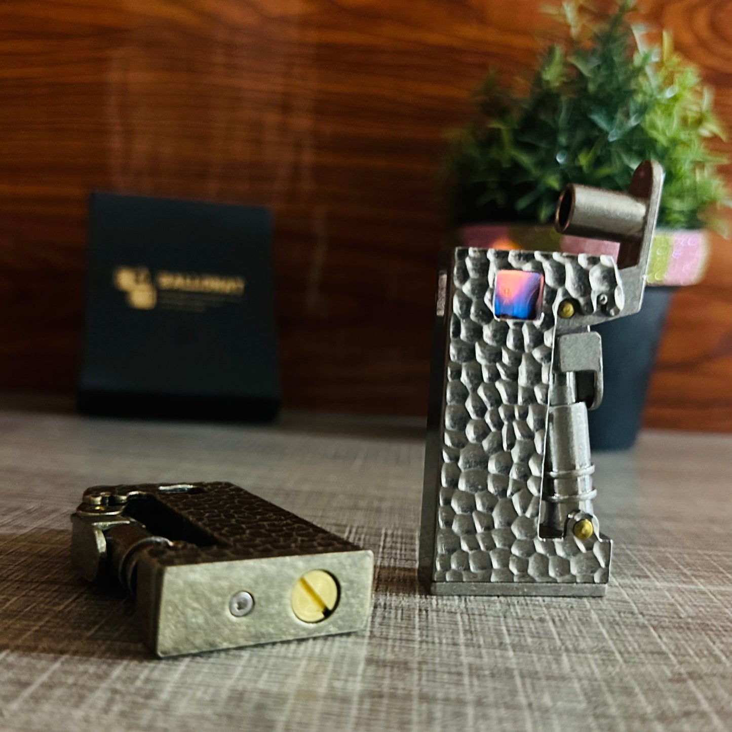 Classic Retro Old-fashioned Scimitar Lighter