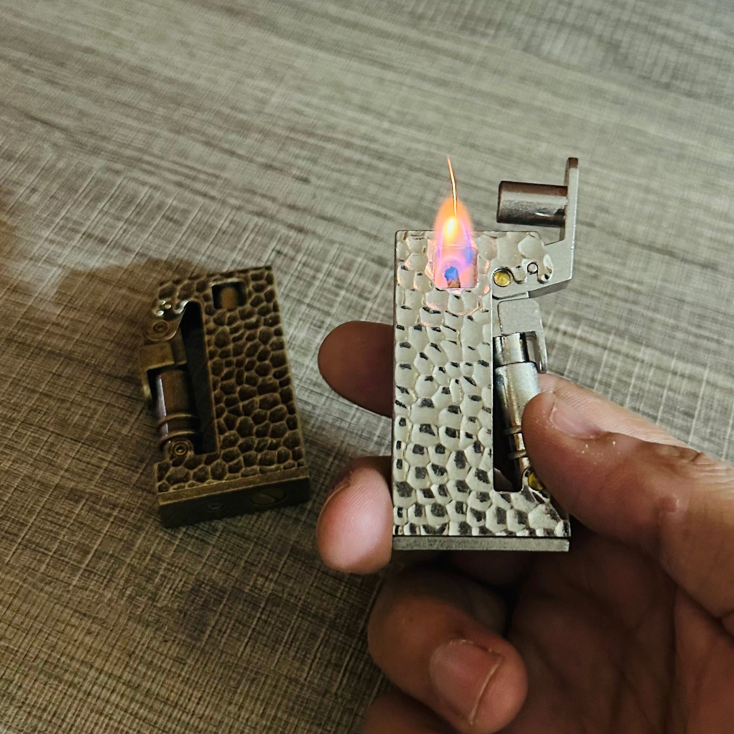 Classic Retro Old-fashioned Scimitar Lighter