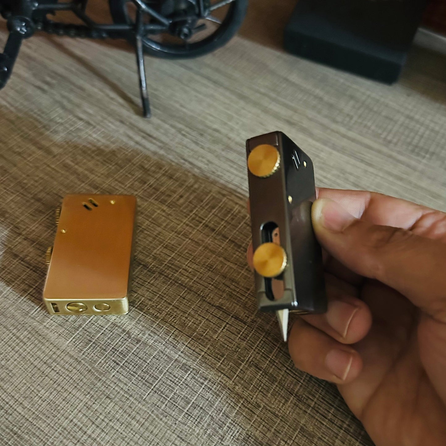 Vintage-Style Mechanical Kerosene Lighter
