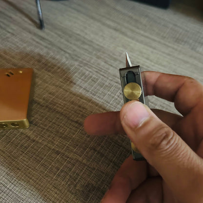 Vintage-Style Mechanical Kerosene Lighter