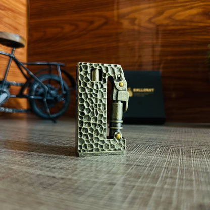 Classic Retro Old-fashioned Scimitar Lighter